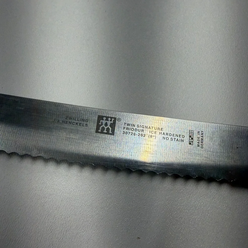 Zwilling JA Henckels Twin Signature 8